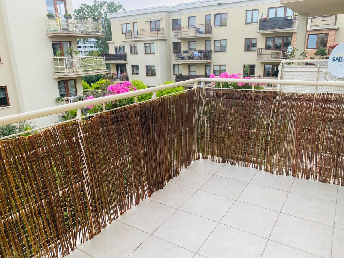 Wakacyjny Apartament Blisko Plazy. 格但斯克 外观 照片