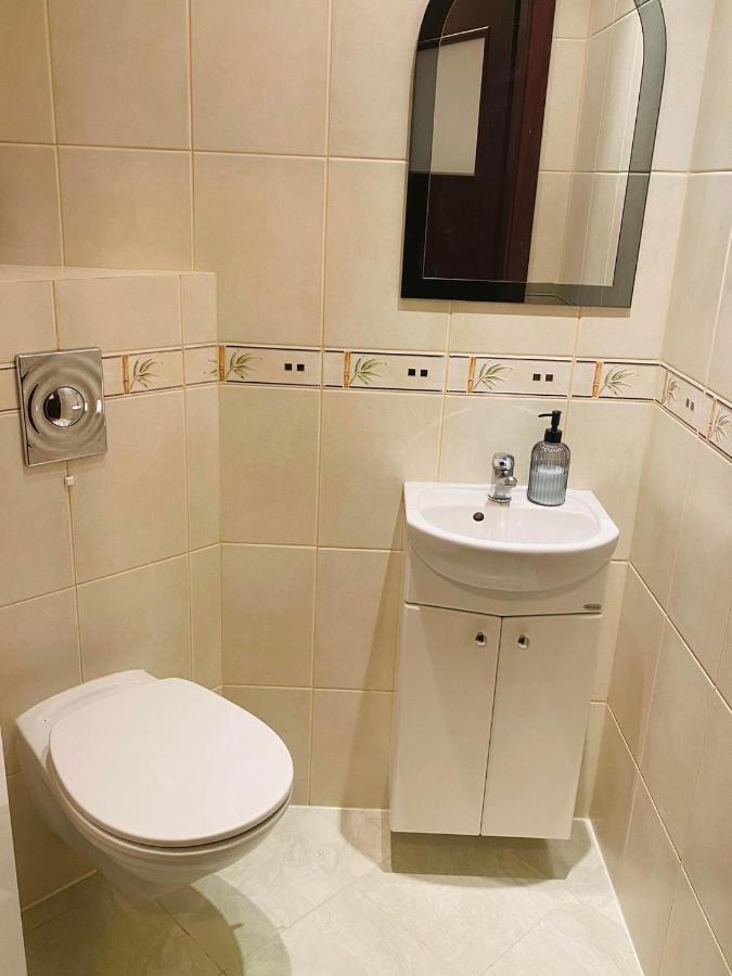 Wakacyjny Apartament Blisko Plazy. 格但斯克 外观 照片